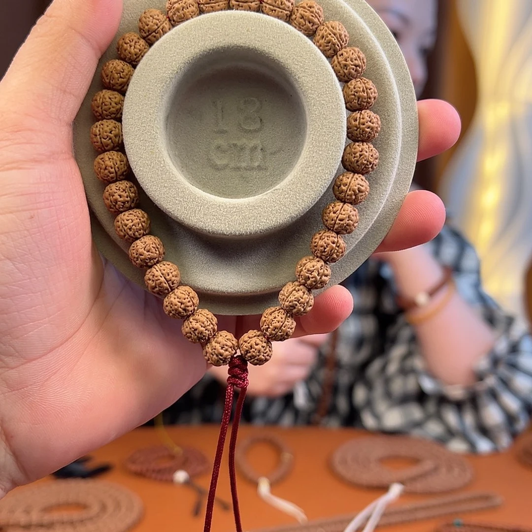 金刚菩提吊坠9mm 小金刚跳跳龙龙珠手持