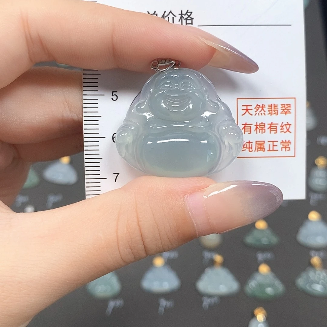 颈饰18K金镶嵌翡翠