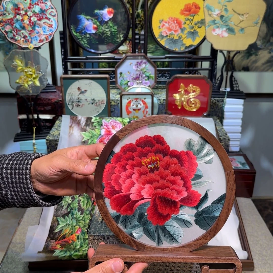 刺绣刺绣工艺精湛