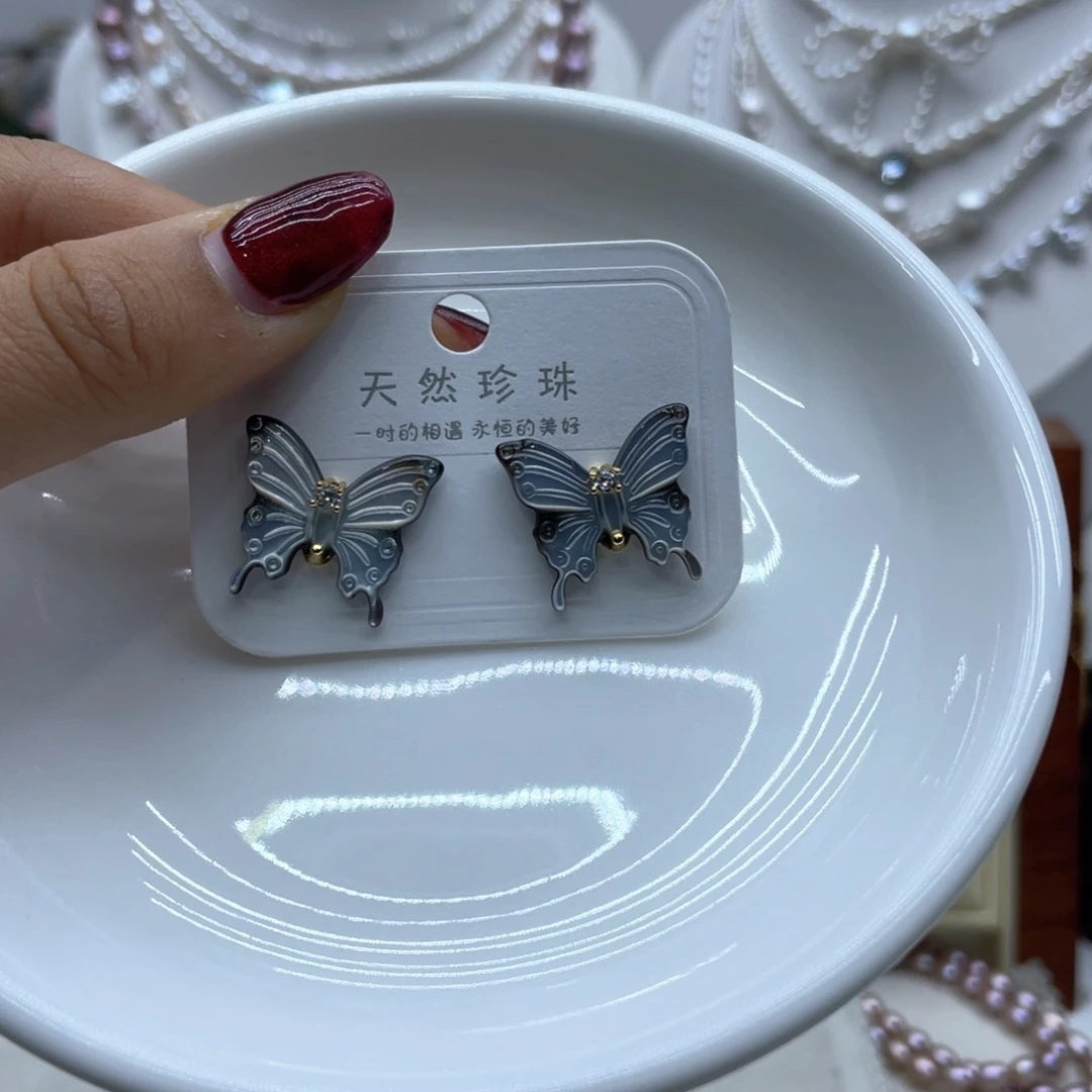 银S925镶嵌淡水珍珠耳饰S****a