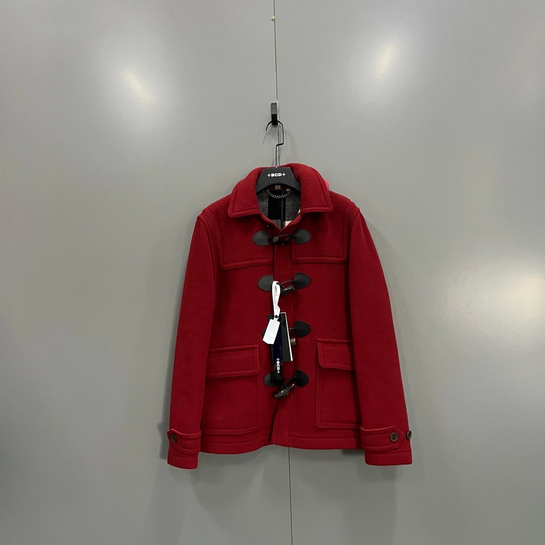 95新 BURBERRY/博柏利 (ll) 红色短款牛角扣大衣 M码/015435