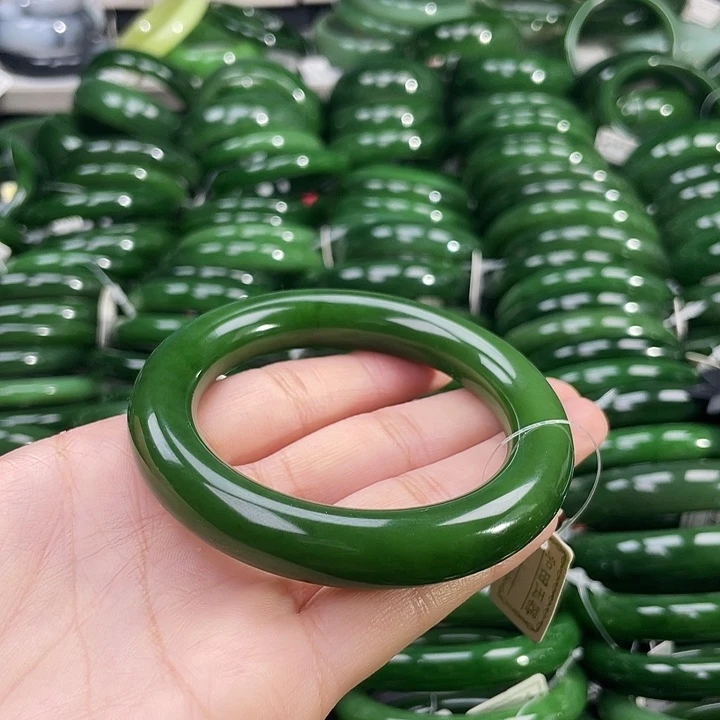未镶嵌手镯和田玉（碧玉）