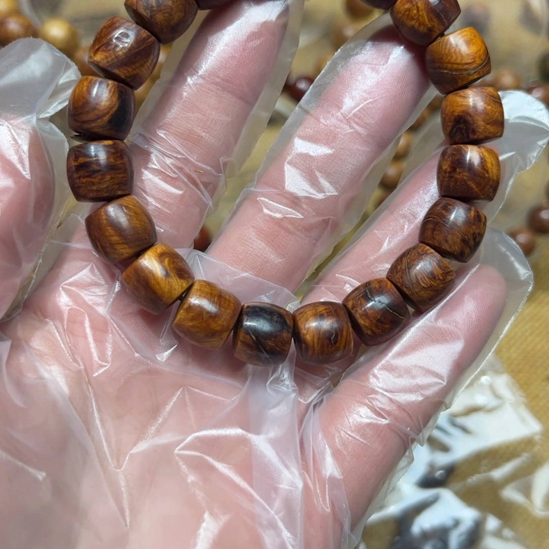 柏木（崖柏）无事牌四川瘤雪花