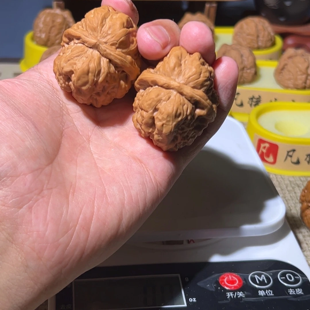 文玩核桃吊坠雨****2山地娃