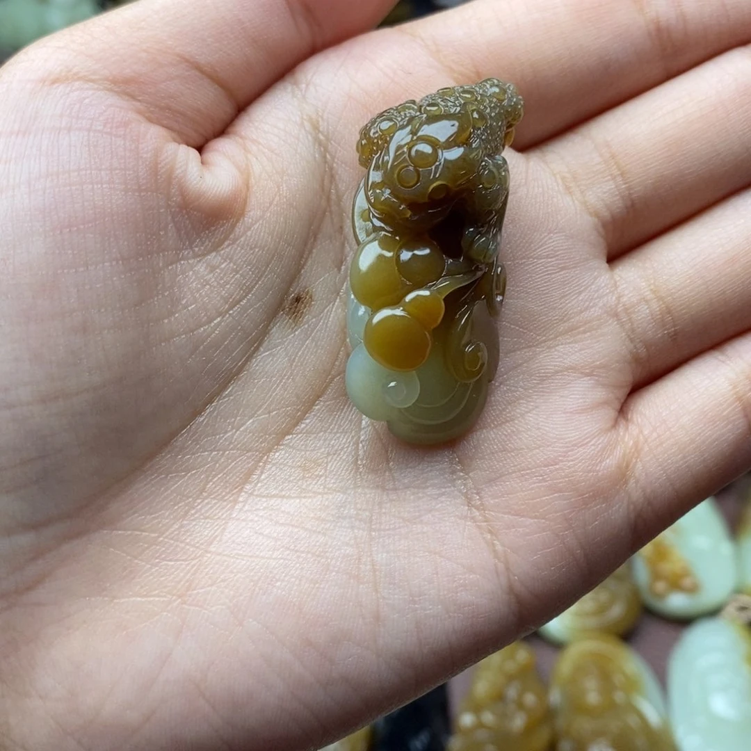 项链未镶嵌和田玉（糖玉）