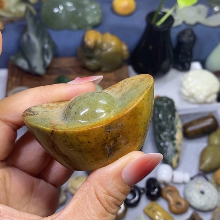 岫岩河磨玉（透闪石质玉）未镶嵌摆件