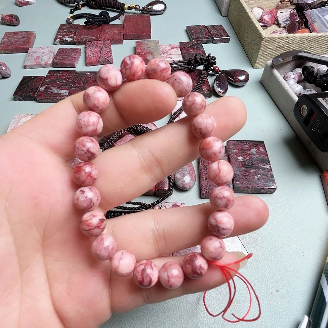 天然朱砂辰石吊坠