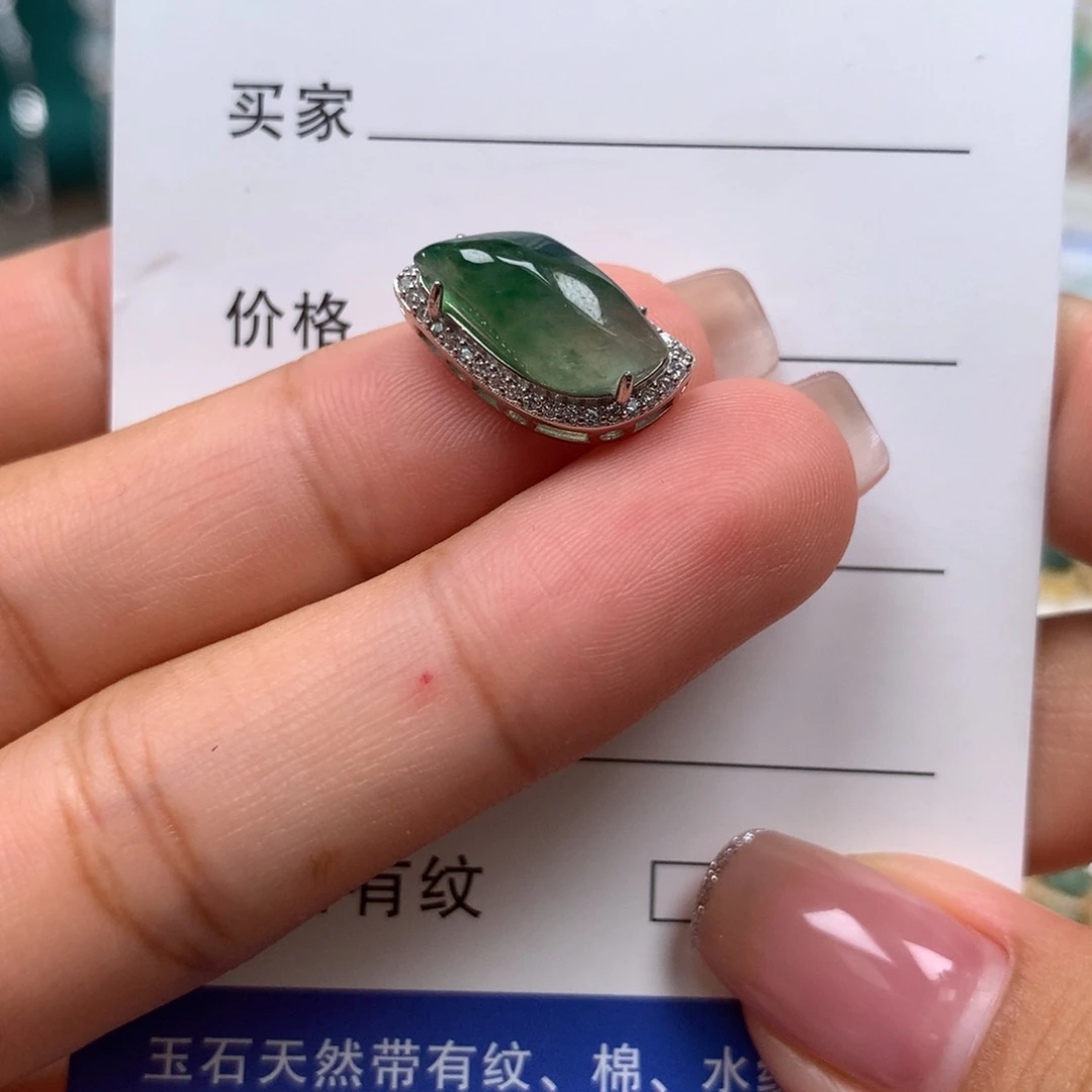 颈饰银S925镶嵌翡翠