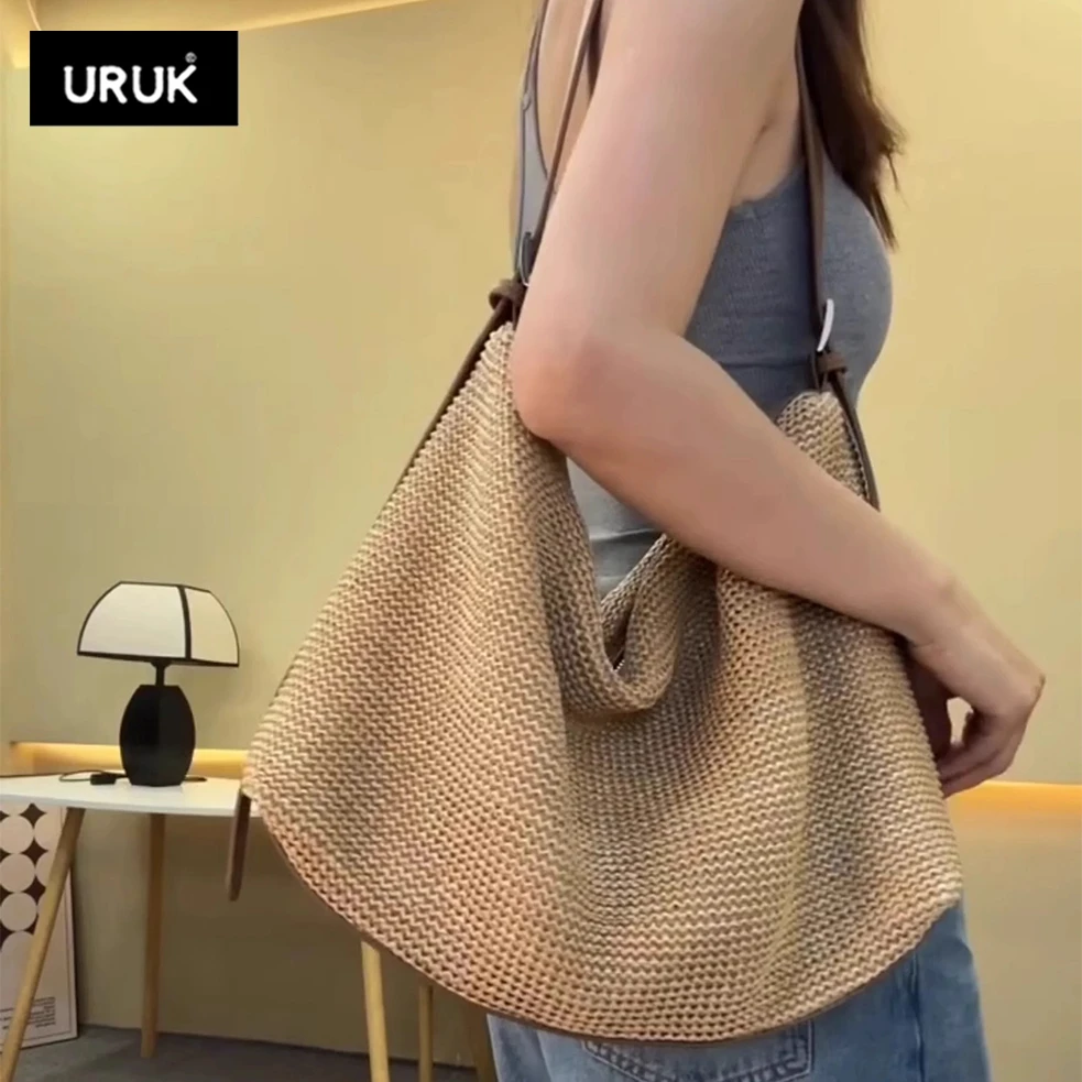 URUK海边斜挎通勤包草编包女大容量2025新款韩系慵懒松弛感编织包