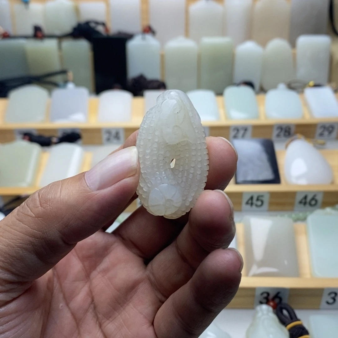 未镶嵌和田玉挂件