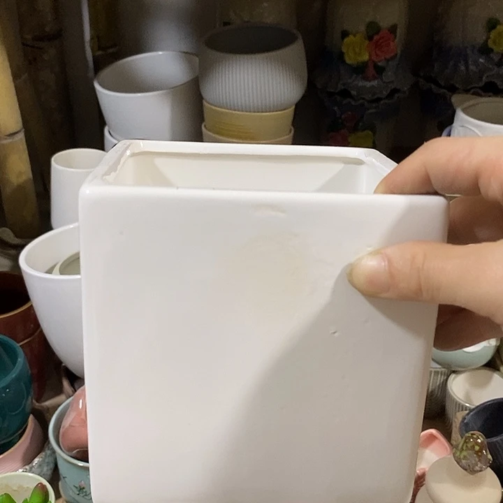 摆件陶盆有孔 瑕疵介意勿拍