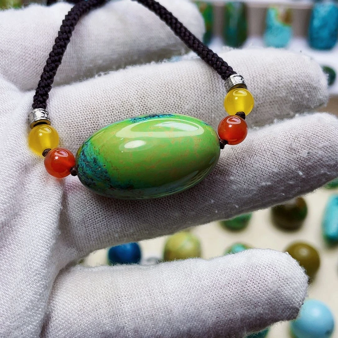 绿松石未镶嵌饰品