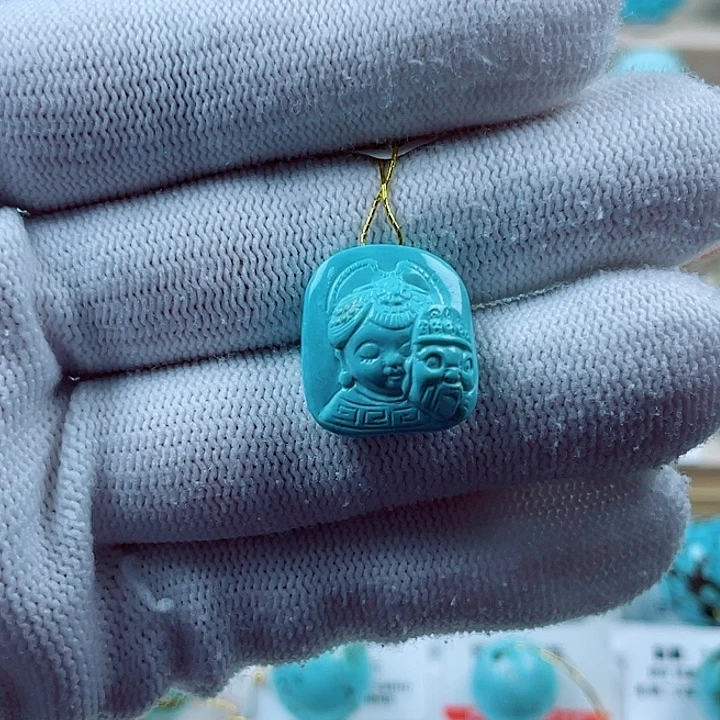 绿松石未镶嵌珠宝奇石