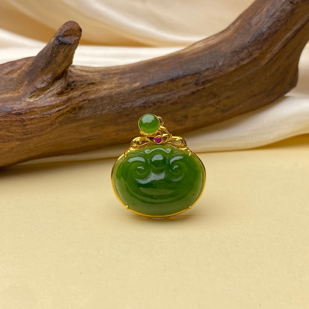 【小北好物】18K金和田玉吊坠-17QH54X315【多样性发一件】约14*18mm