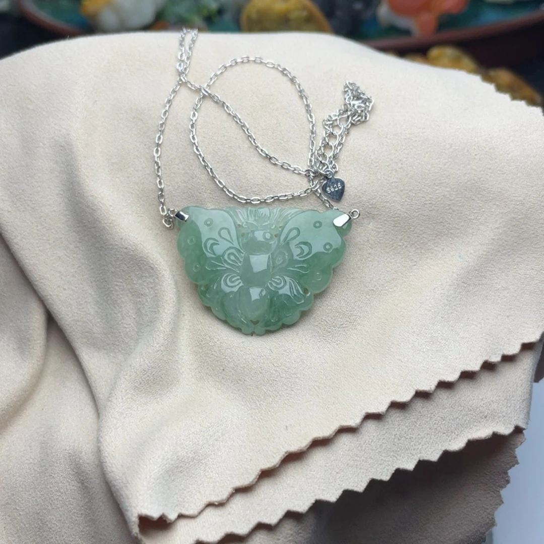 定制翡翠未镶嵌圆镶嵌费用