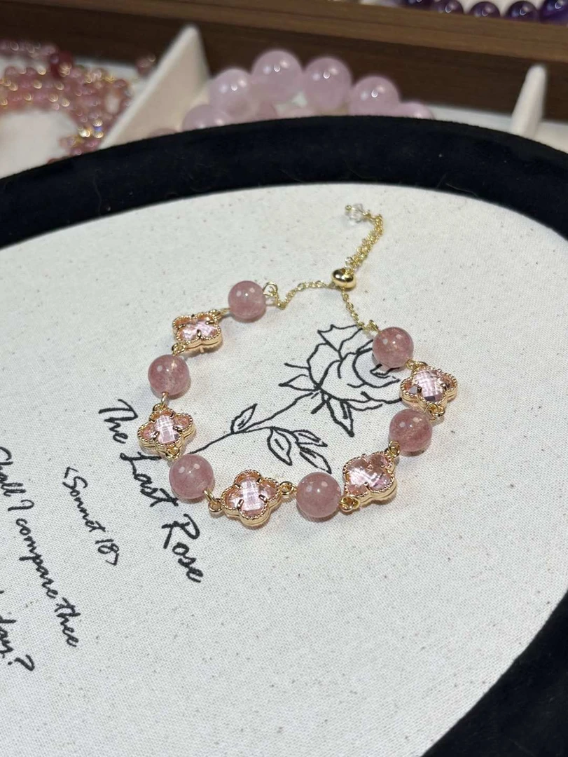 【粉色四叶草】 小众 原创设计