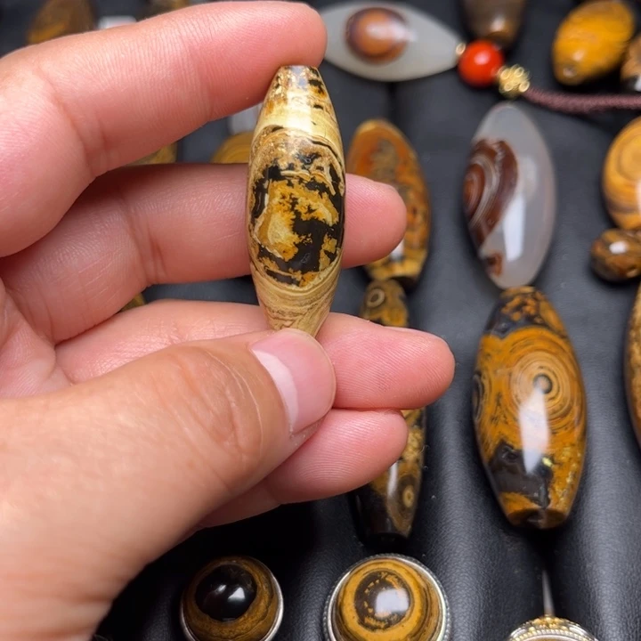 石英质玉珠宝半成品未镶嵌敖***呀