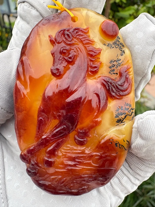 假一赔十，天然琥珀蜜蜡，蜜蜡吊坠，马到成功，俏色巧雕吊坠 编号79