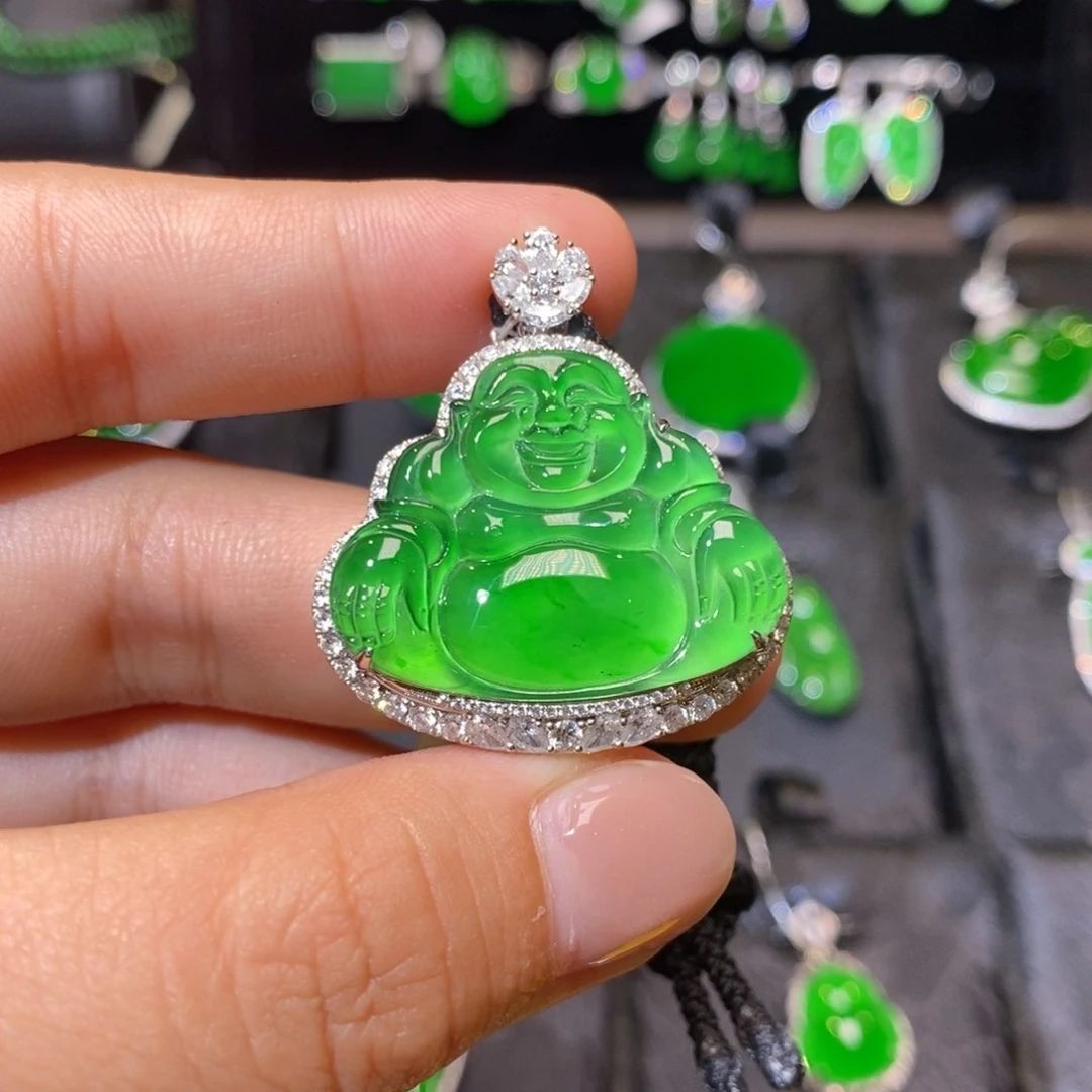 颈饰18K金镶嵌翡翠天然翡翠