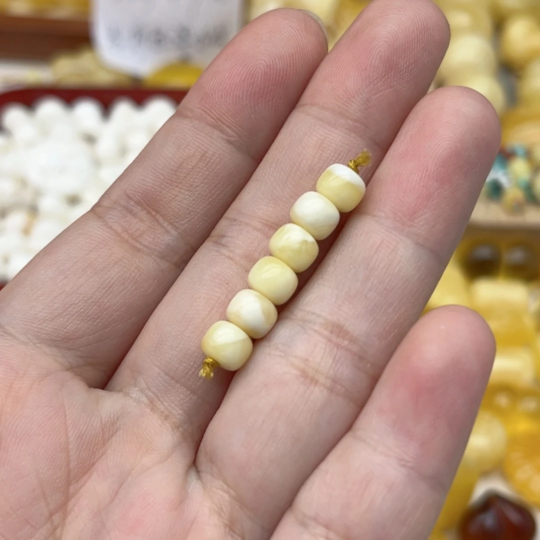 裸石蜜蜡未镶嵌配饰