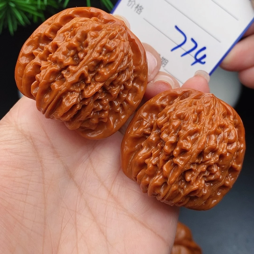 文玩核桃把件42四座楼房774
