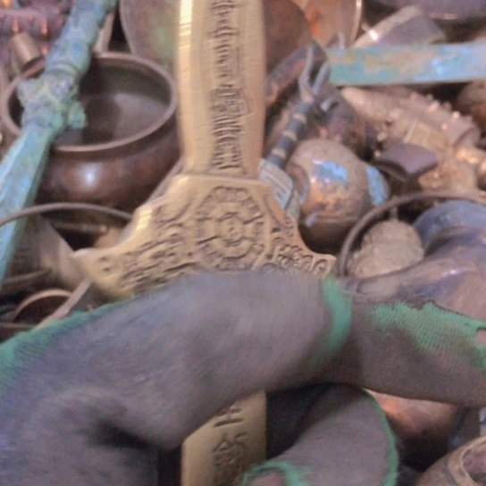 健***安闪电购铜摆件工艺品