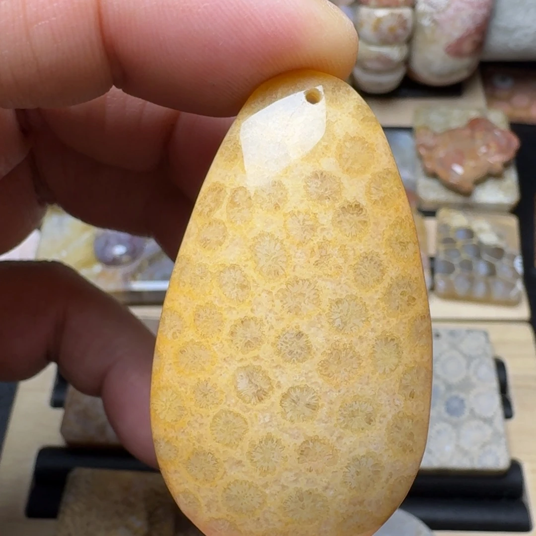 硅化玉未镶嵌纯天然色有机玉石保真色