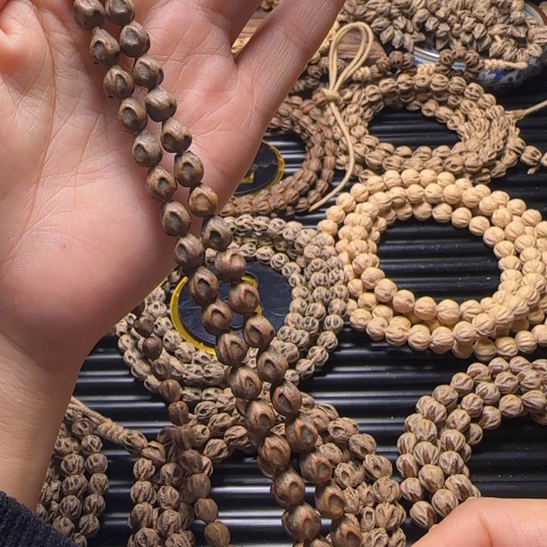 【闪购商品】吊坠柏香籽/百香籽T****?