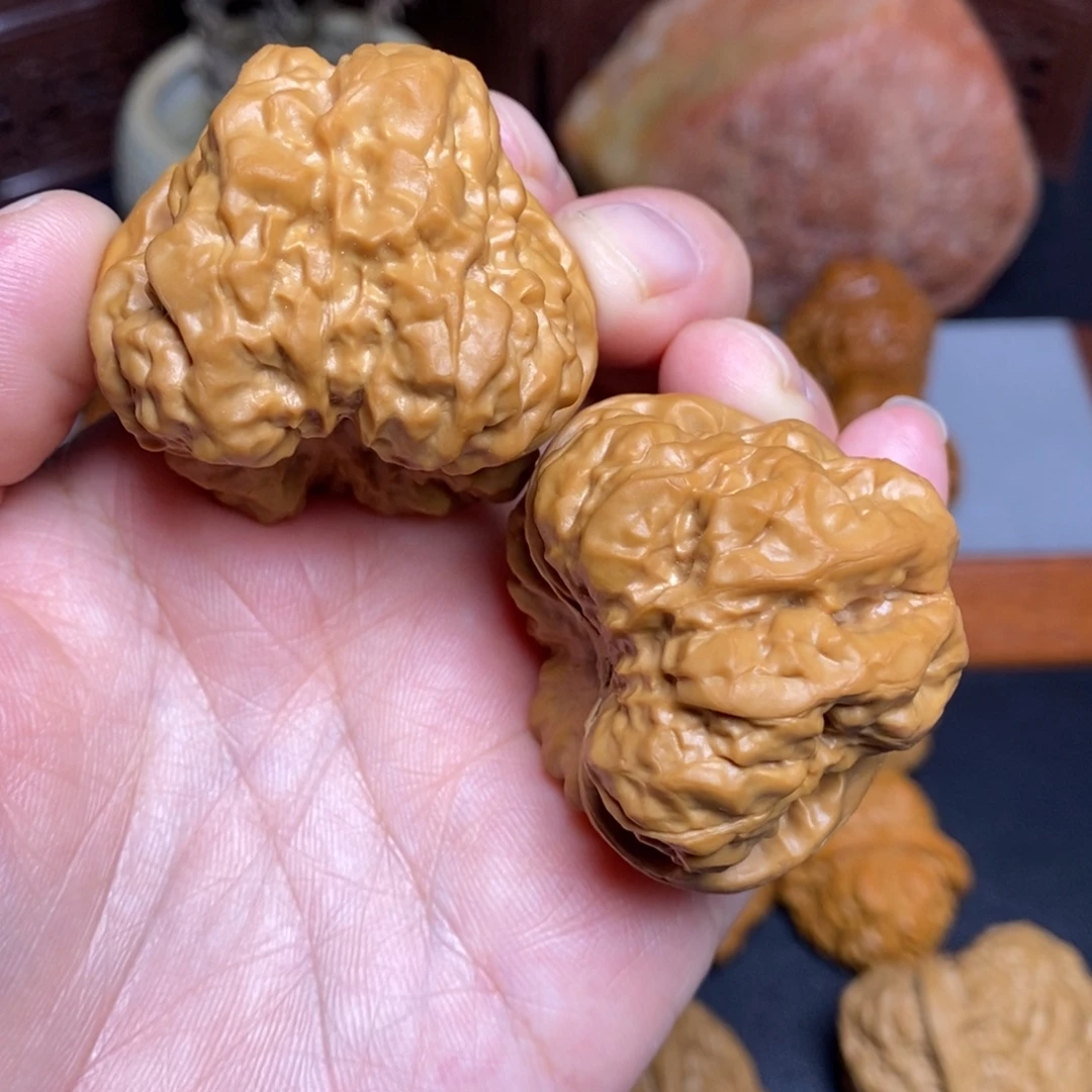 文玩核桃把件43.45箭毒蛙