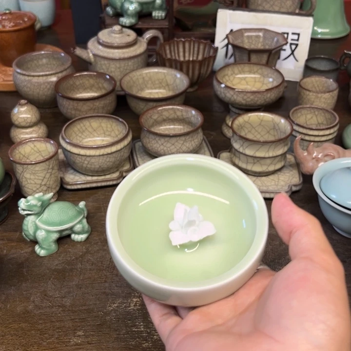 青瓷微瑕浮力特价