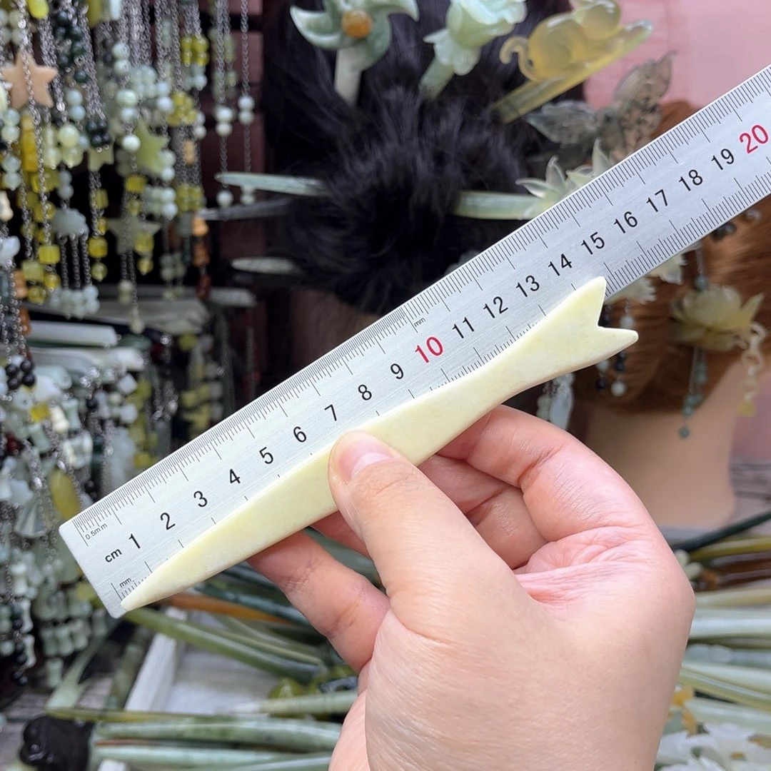 蛇纹石玉发饰未镶嵌默认微瑕岫玉发簪