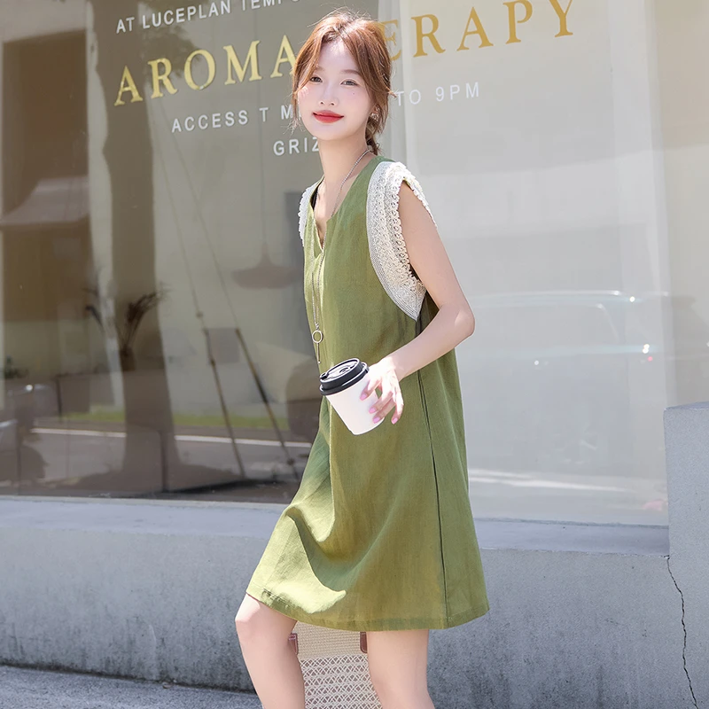 蕾丝拼接中长款连衣裙女生2026年夏季新款小众洋气百搭显瘦裙子