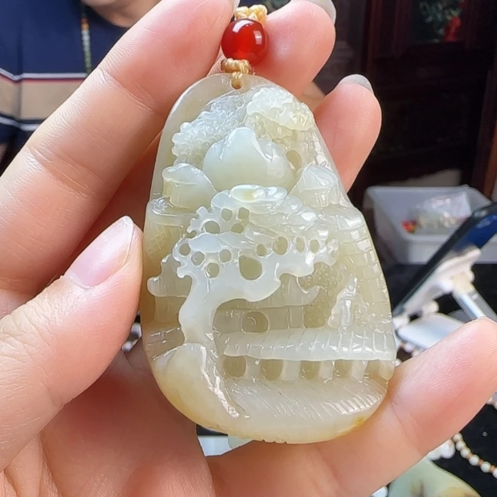 颈饰未镶嵌和田玉