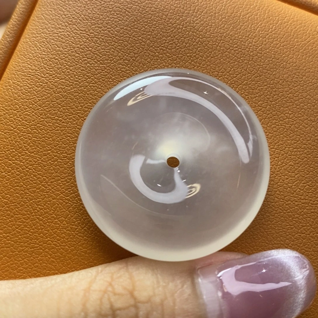 石英质玉未镶嵌颈饰