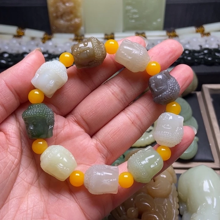 颈饰未镶嵌和田玉