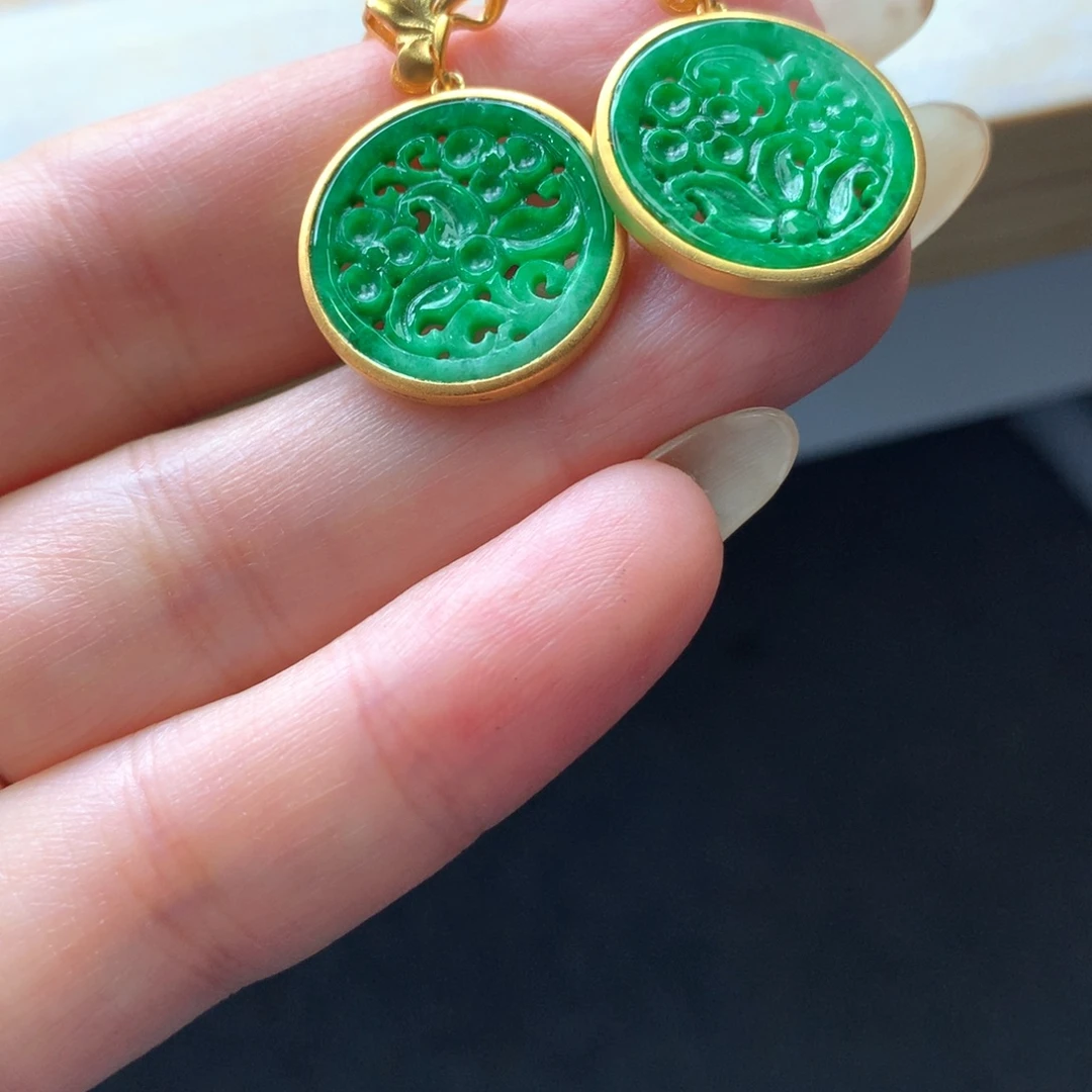 翡翠未镶嵌颈饰吊坠