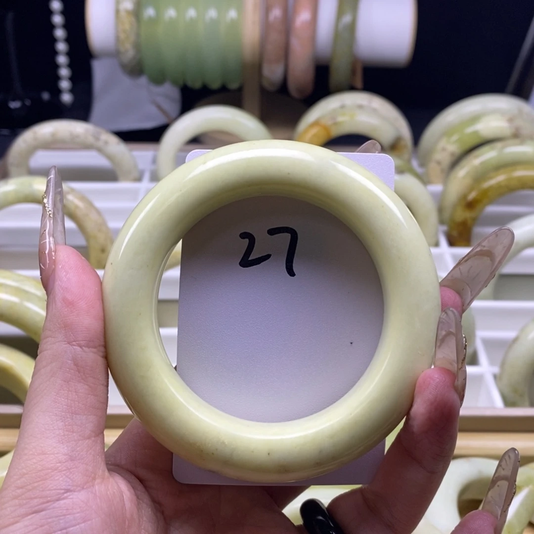 蛇纹石玉未镶嵌手镯56