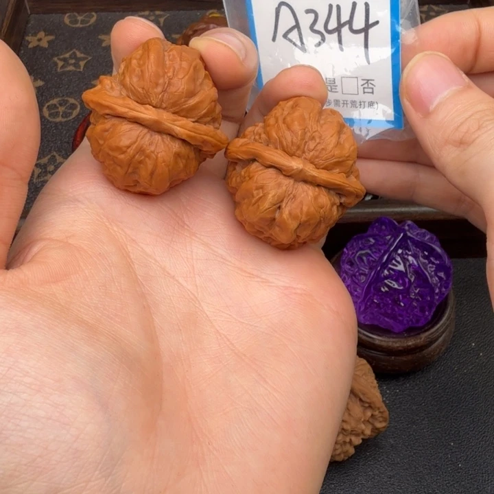 文玩核桃吊坠38蛙蛙