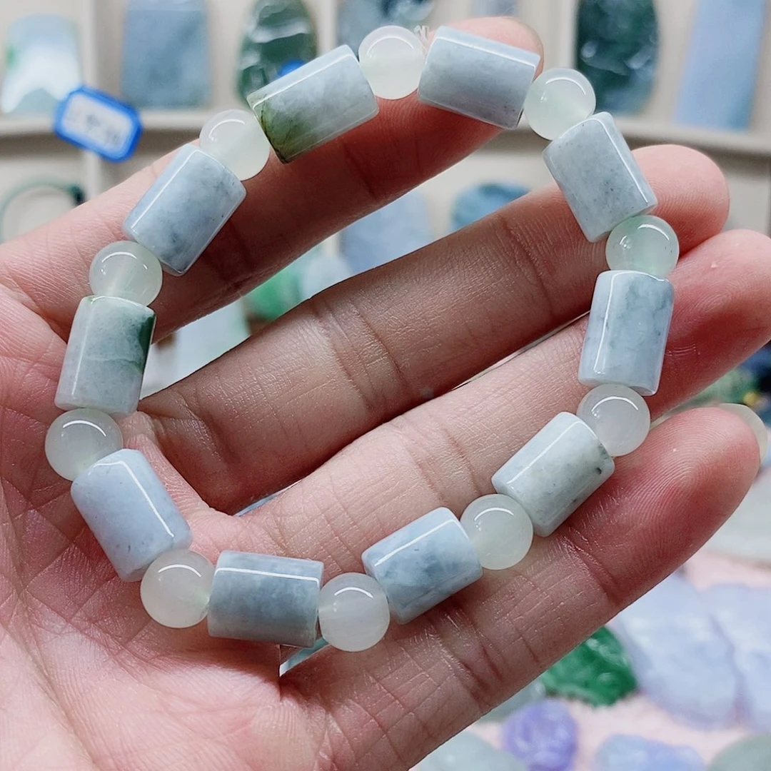颈饰未镶嵌翡翠天然