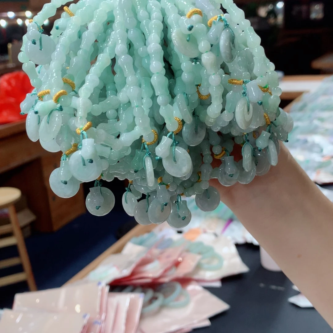 未镶嵌手链翡翠多样性发1