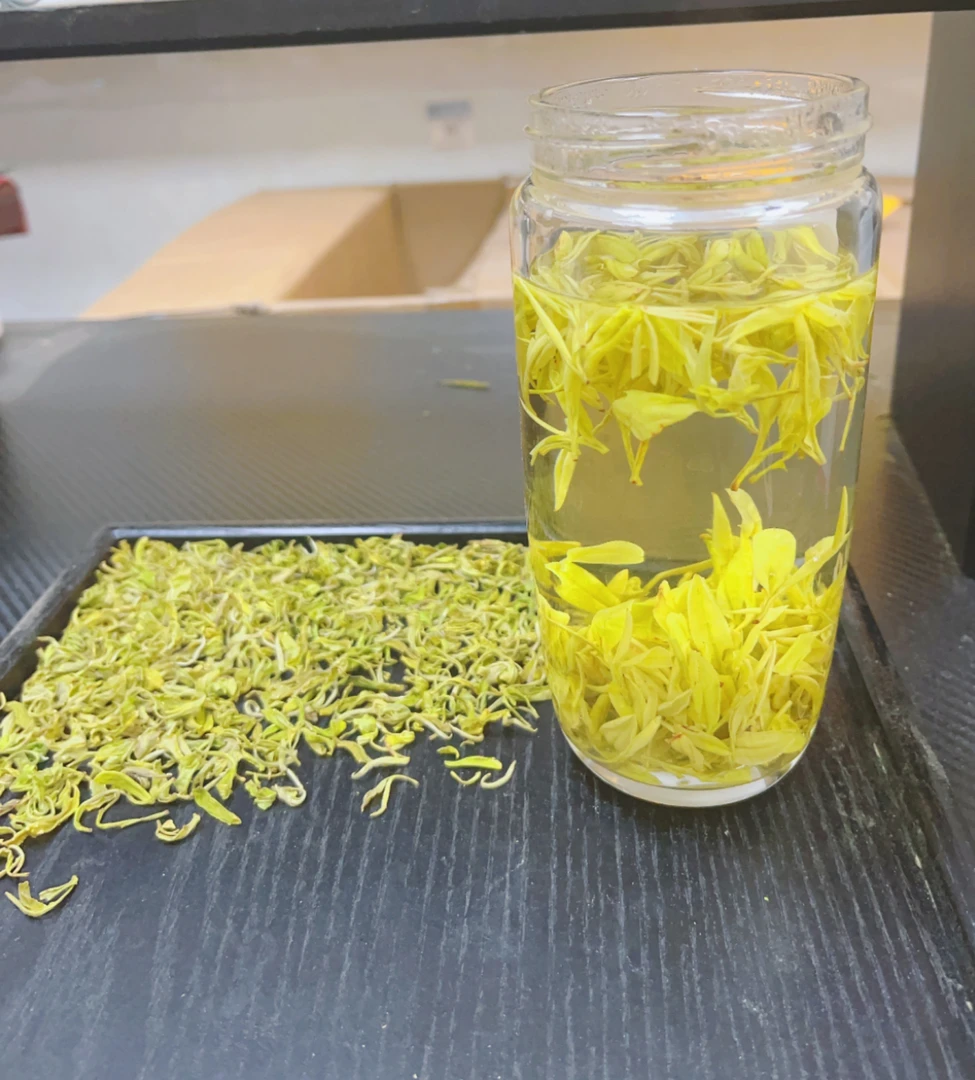 2025新茶《手工奶香黄金芽熊猫茶》N298