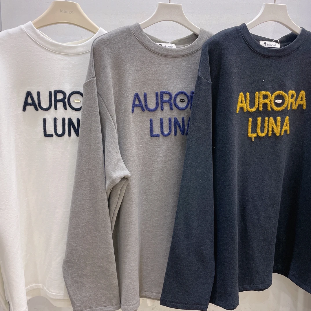 955磨难字母衫中长款