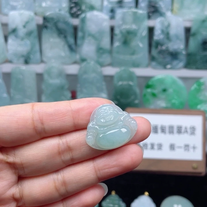 颈饰未镶嵌翡翠佛公