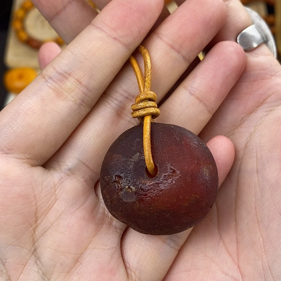 俞***含裸石琥珀未镶嵌33x16西亚出土古董蜡 非烤色
