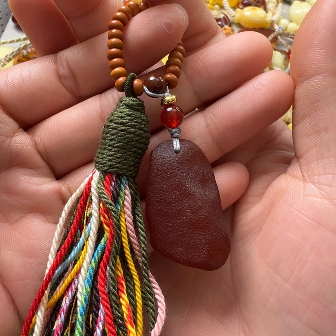 琥珀未镶嵌裸石琥珀