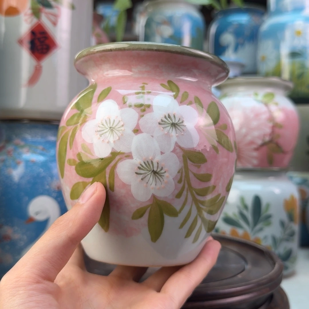 景德镇纯手绘陶瓷花瓶