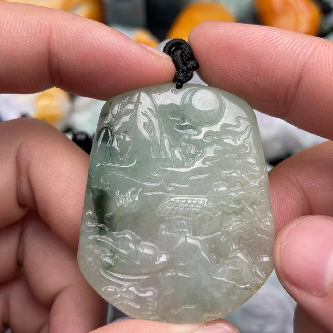 吊坠(不含链)未镶嵌翡翠