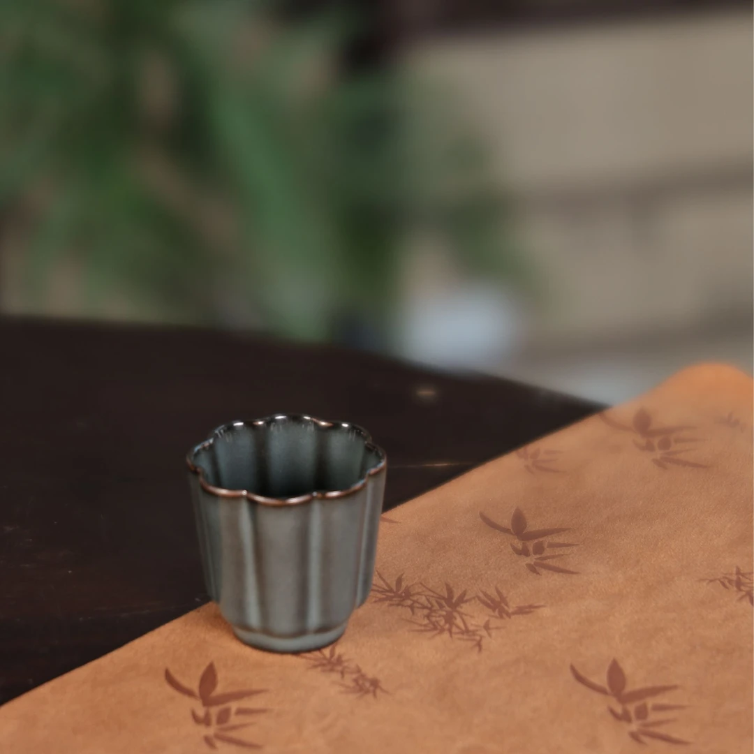 【尚唐】铁胎粉-青天石-花瓣杯（STCY00151）