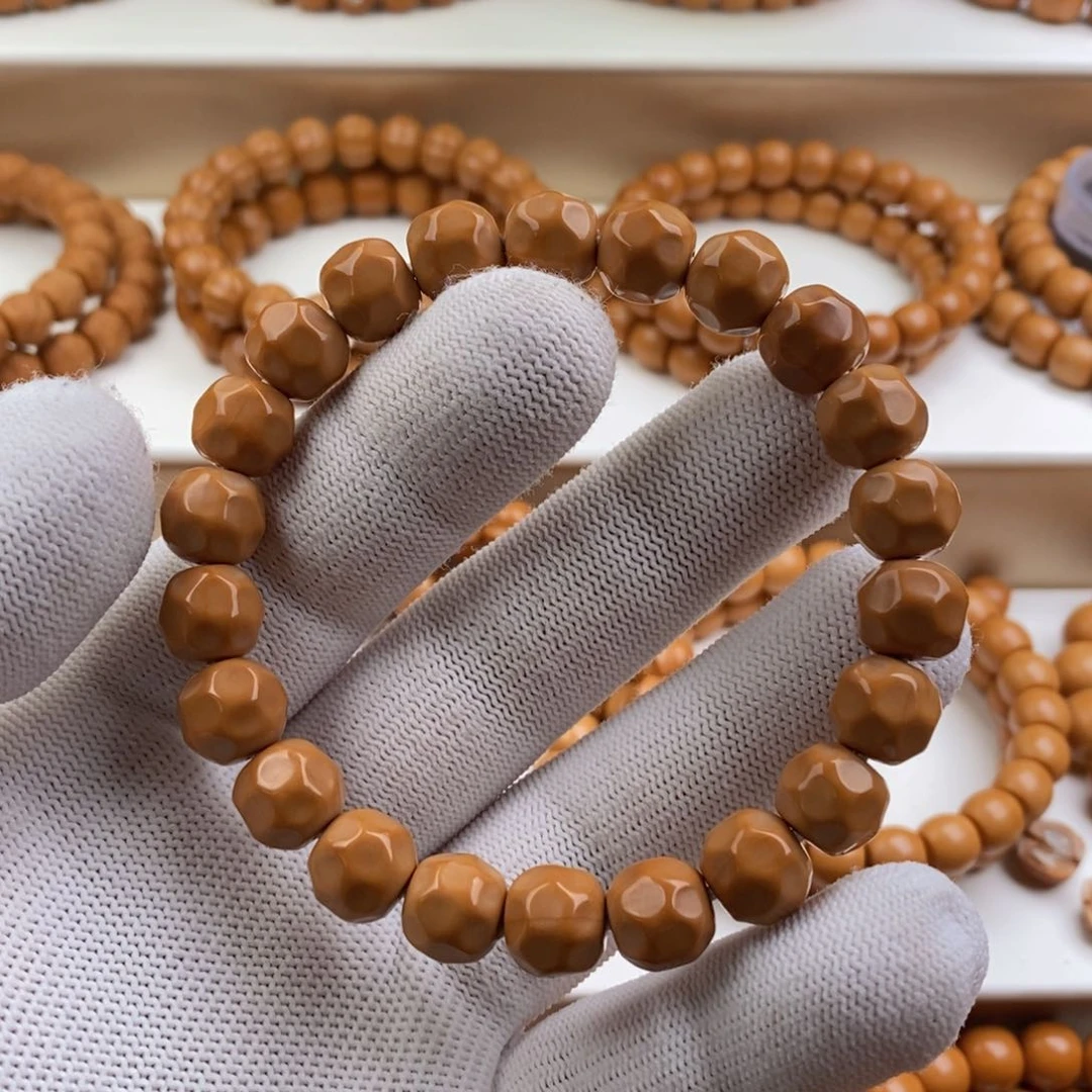 猴头核桃手串小****.奶酪