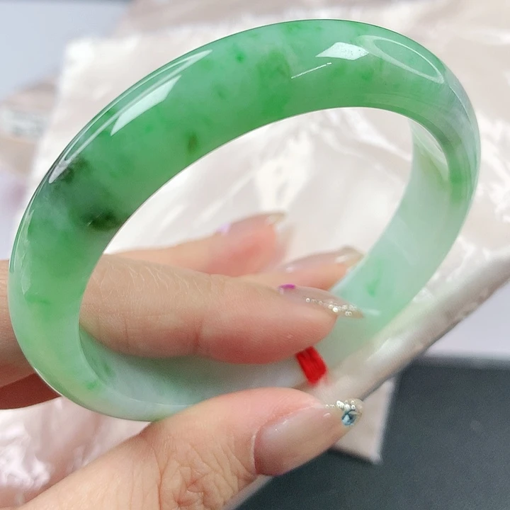 未镶嵌手镯翡翠，315